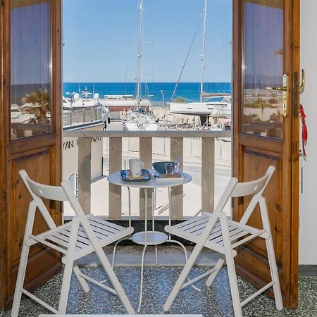 Brezza Marina Apartment San Vincenzo Buitenkant foto