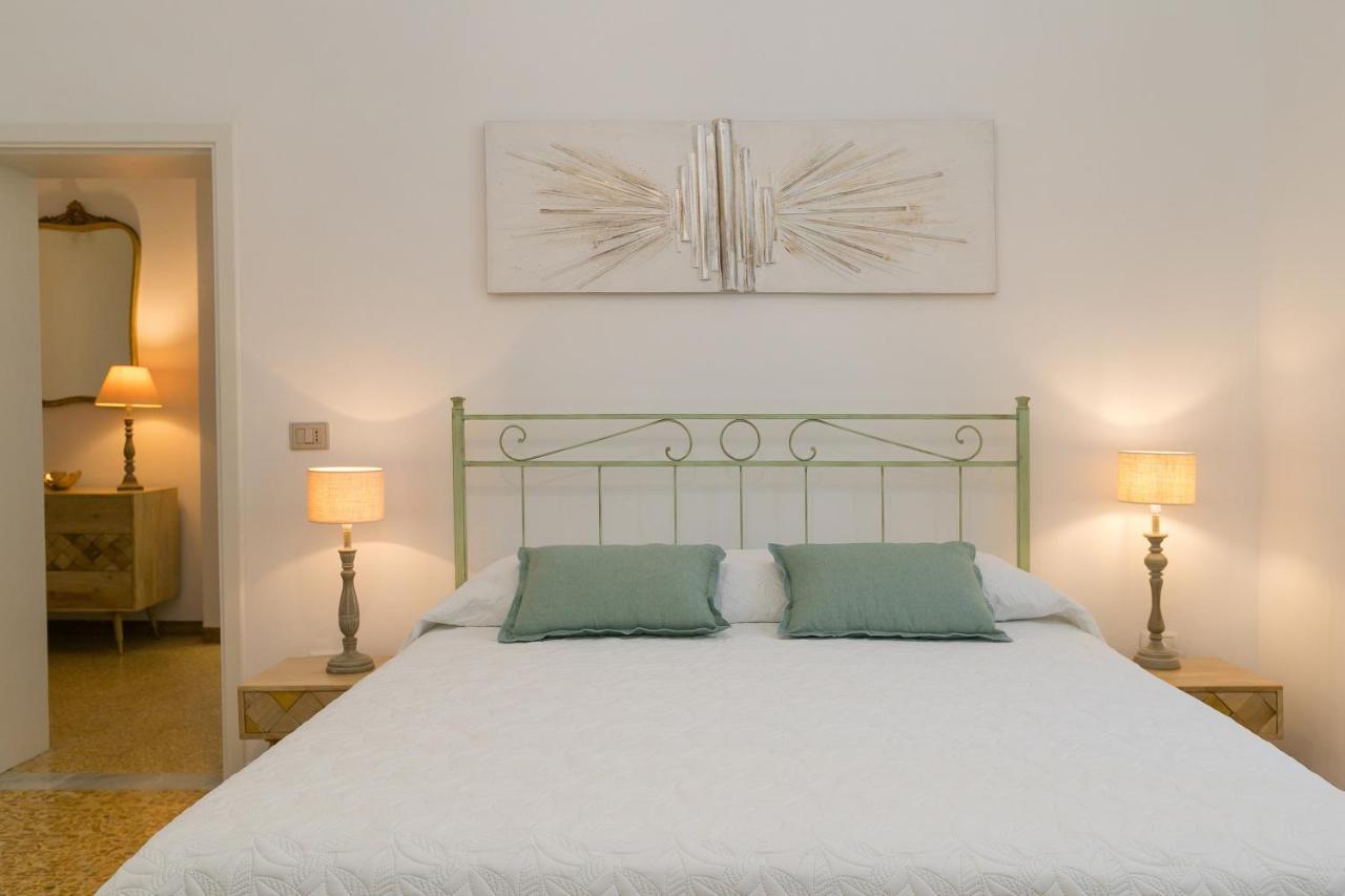 Brezza Marina Apartment San Vincenzo Buitenkant foto