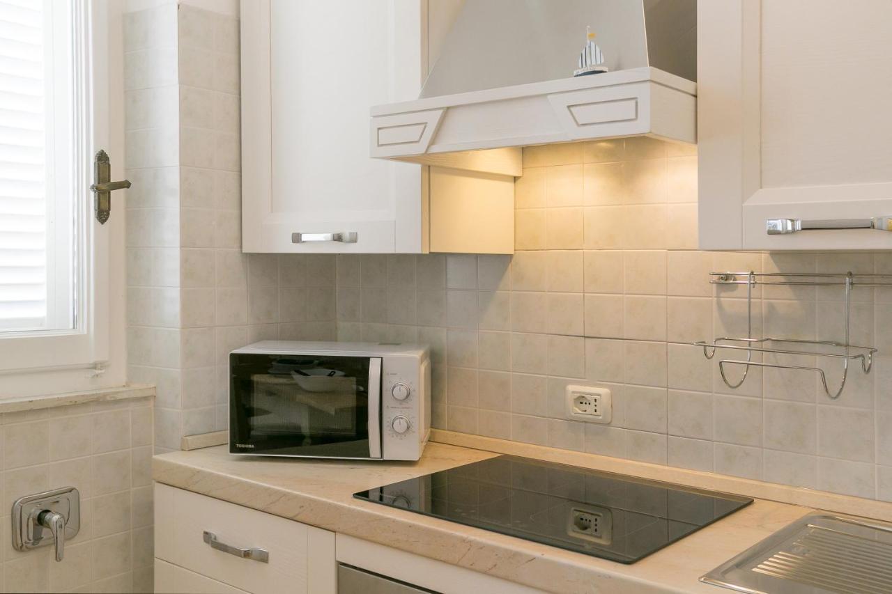 Brezza Marina Apartment San Vincenzo Buitenkant foto