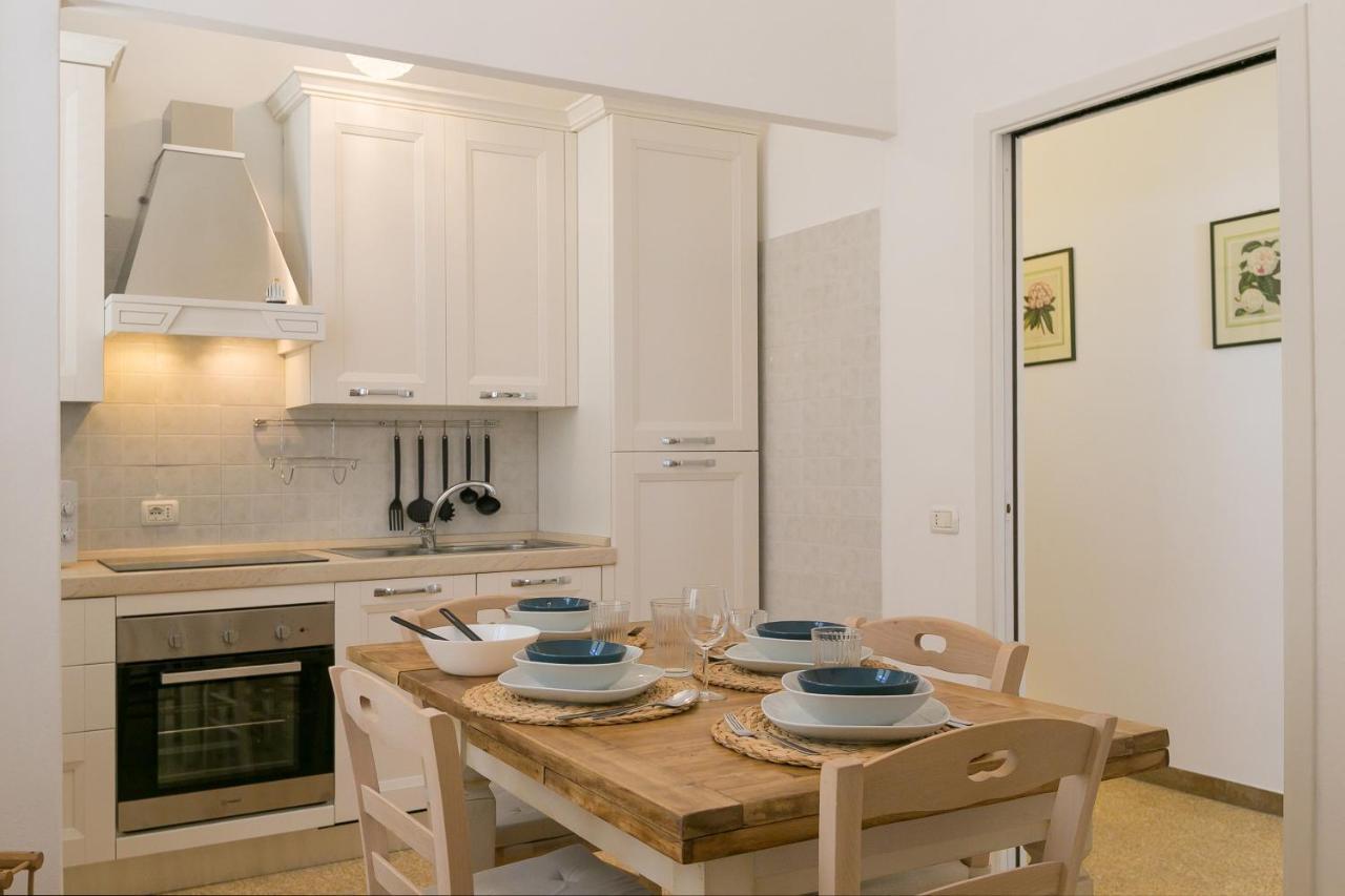 Brezza Marina Apartment San Vincenzo Buitenkant foto