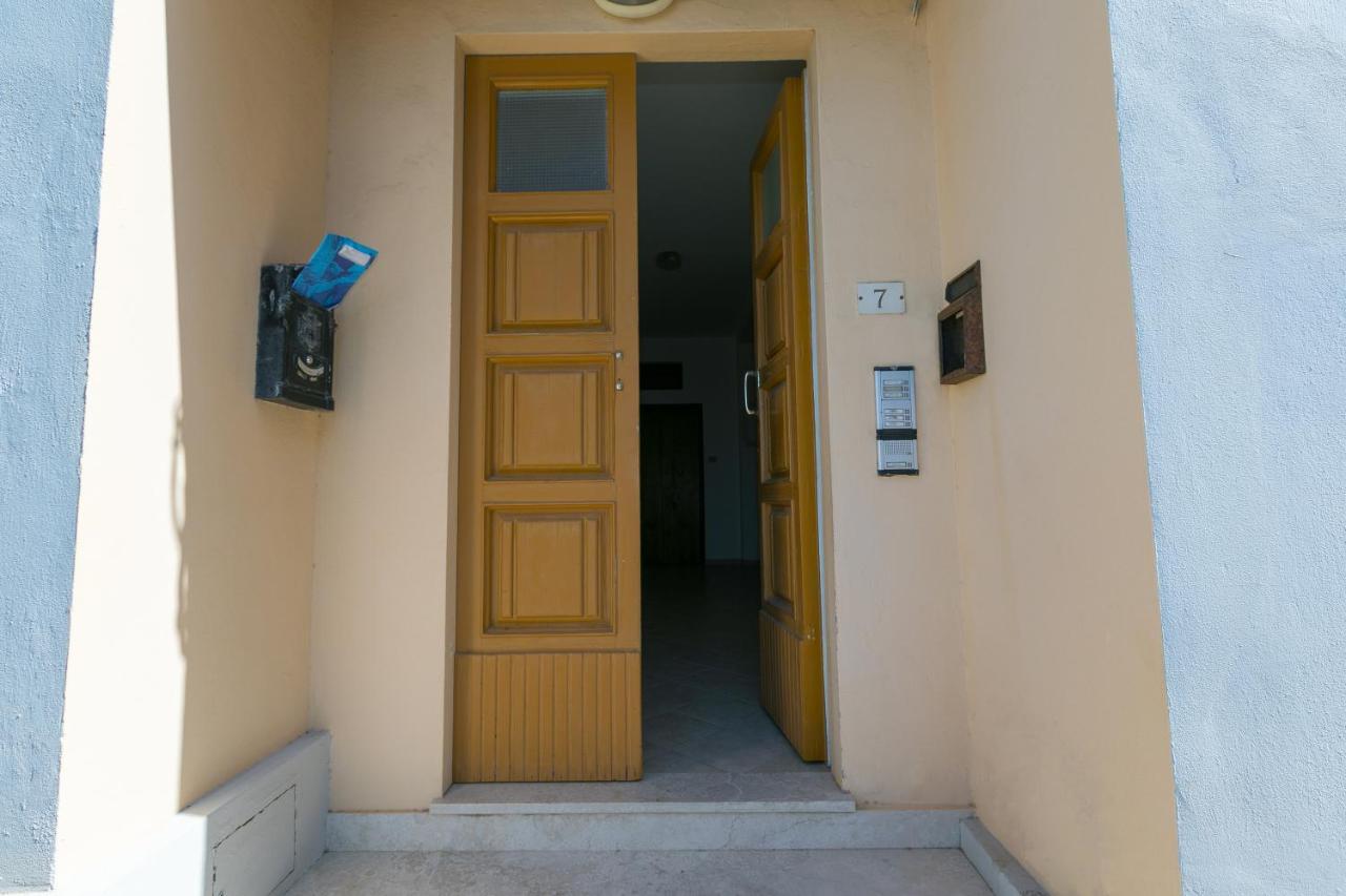 Brezza Marina Apartment San Vincenzo Buitenkant foto
